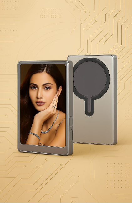 Magnetic Selfie Screen 1